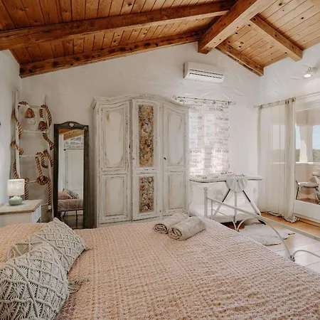 Petra Villa *
